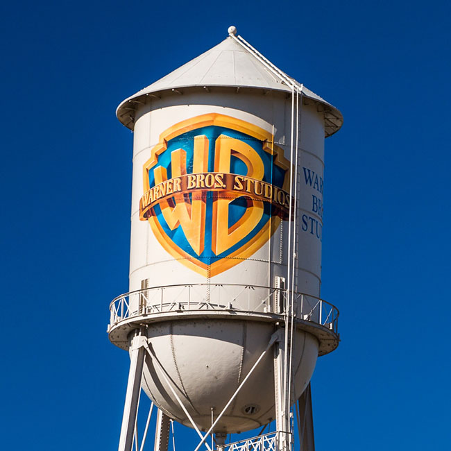 فروپاشی یا ... پشت پرده احتمال فروش وارنر  برادرز